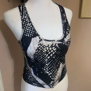 lululemon athletica Black and White Crop Top racer back soft comfy cute